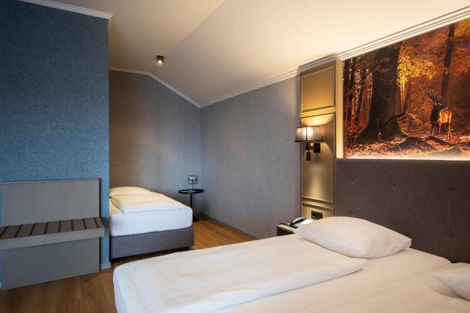 Roomingtons City Валдкирхен Екстериор снимка